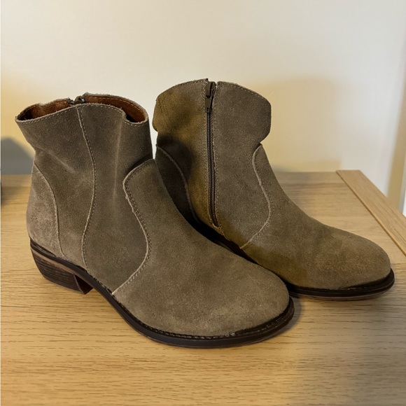 MTNG Molly Taupe Suede Ankle Boots - Picture 1 of 4